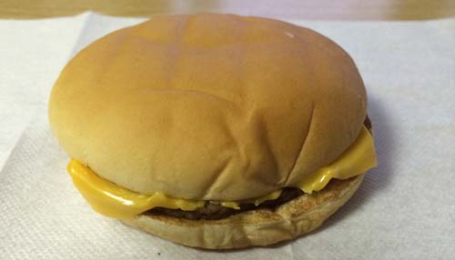 米国のアンケート調査では大手ハンバーガーチェーンの中でマクドナルドが一番まずいとのこと