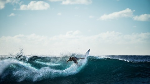 surfing-926822_640