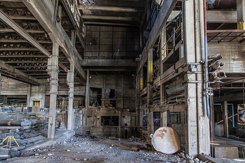 abandoned-factory-1513012_640