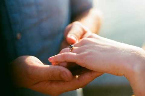 cooper-baumgartner-sgLFmarymkA-unsplash