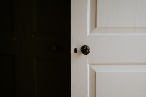 annie-spratt-8_o7g0q4Egg-unsplash (1)