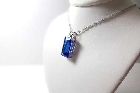 tanzanite-2535680_640