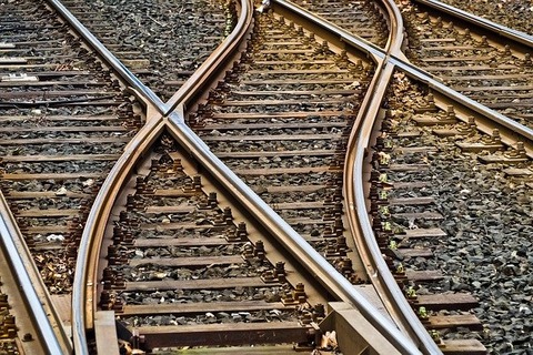 rails-3309912_640 (1)