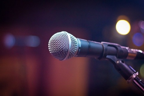 microphone-1261793_640