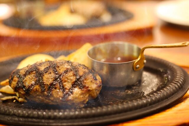 ケンミンショー で紹介された 爆弾ハンバーグ が話題 感想 反応まとめ フライングガーデン さわやか 爆ハン つぶちゃん Twitterまとめ ケンミンショー で紹介された 爆弾ハンバーグ が話題 感想 反応まとめ フライングガーデン さわやか 爆ハン つぶちゃん Twitterまとめ