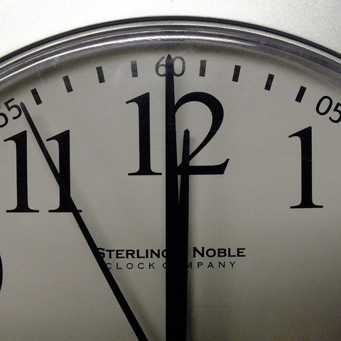 clock-g2ca75e6e1_640