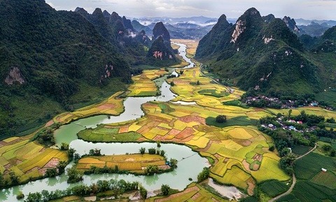 view-2843338_640