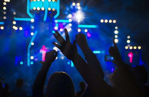 festival-4401107_640