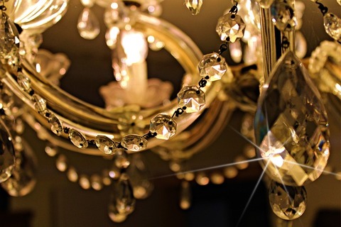 chandelier-g97ef8c409_640