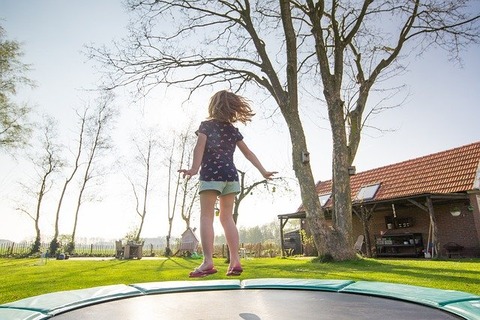 trampoline-2227667_640