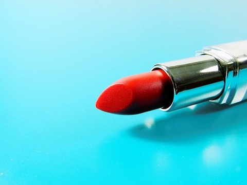 lipstick-2722847_640