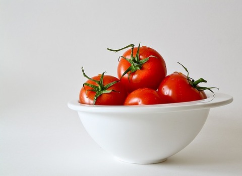 tomatoes-320860_640