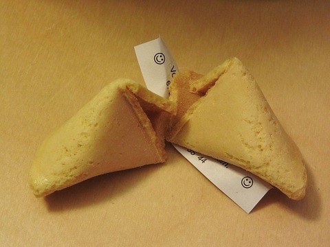 fortune-cookie-1056973_640