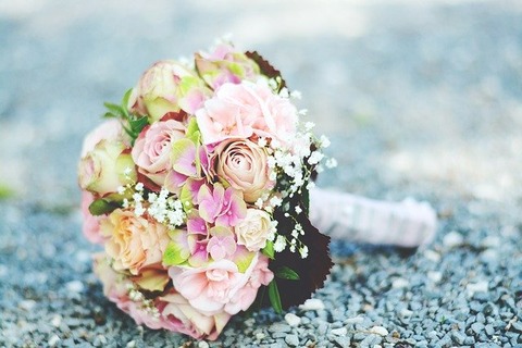 bridal-bouquet-2525992_640