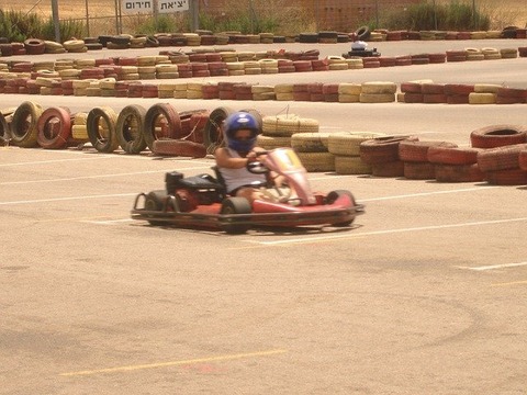 go-karting-425348_640