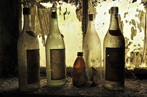 bottles-1285230_640