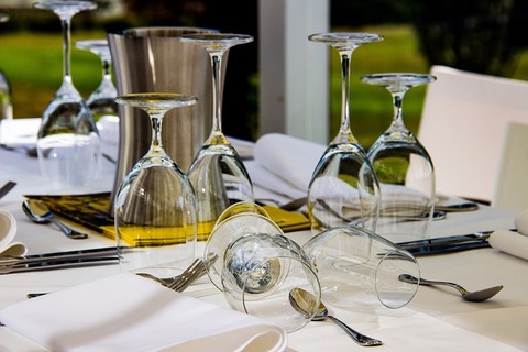 table-3546659_640