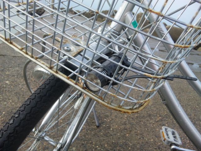ママチャリのライトホルダーは簡単に作れる シーバス電脳日誌 ロードバイクでサイクリングも