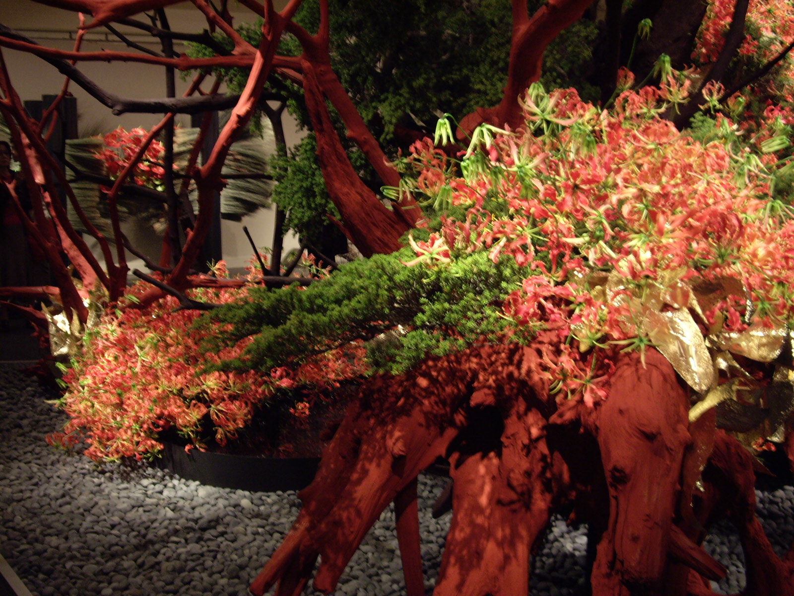 草月流いけばな展 花思い カフェ ジョエル ロブション マダムミネルヴァ の美食日記