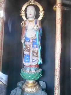 曼荼羅時の極彩色仏像