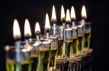 hannukah-6823687_1920