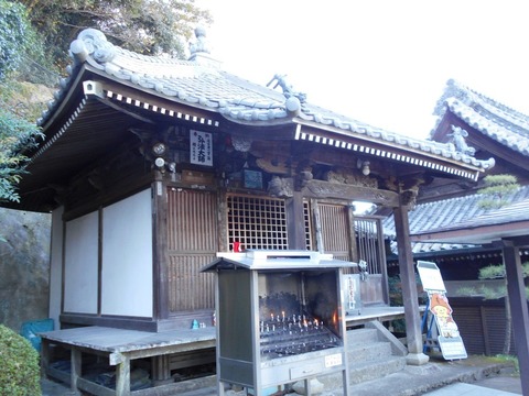 甲山寺大師堂