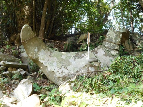 ３９番への道（大月月山神社２）