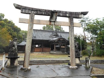 １１番への道（八幡宮）