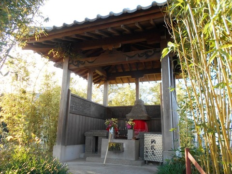 海岸寺への道2(えな塚）