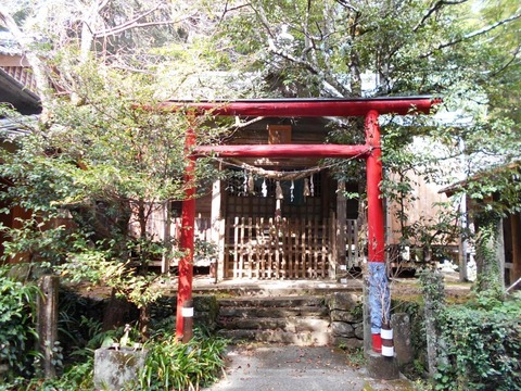 ３９番への道（大月月山神社３）