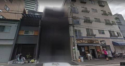 黒く塗りつぶされた建物 亜州南溟日記
