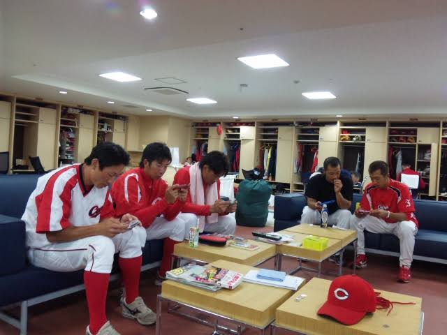 12球団 選手ロッカー比較 最新版wwww カープ女子速報
