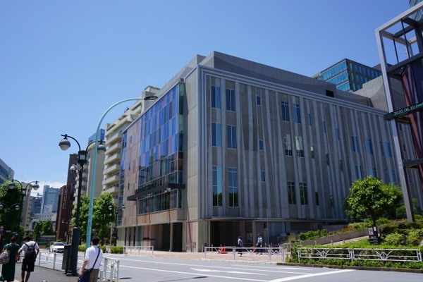 U-NEXT『家入レオ TOUR 2025 〜bulb〜』(2026 1/30～)