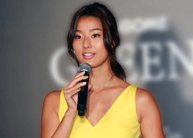 豊胸 すみれ 美しきビキニ姿披露するも バストがなぜか増量 ちょっとした時間に読める芸能ニュース