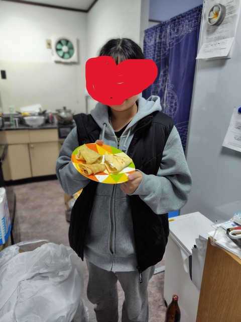 7f261eba-9892-4c45-9431-c18066a87987