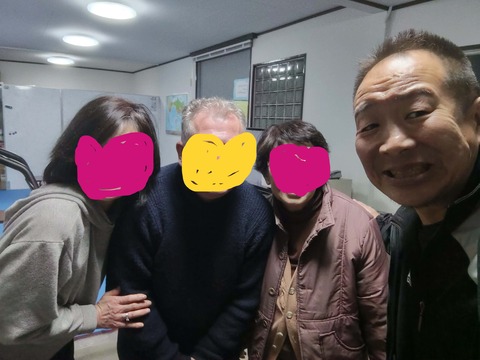 ff263744-ce50-41e7-83ac-6f719dabb216