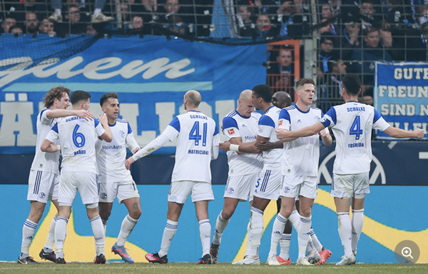 吉田フル出場のシャルケが浅野先発ボーフムとの裏天王山を制して連勝、最下位脱出