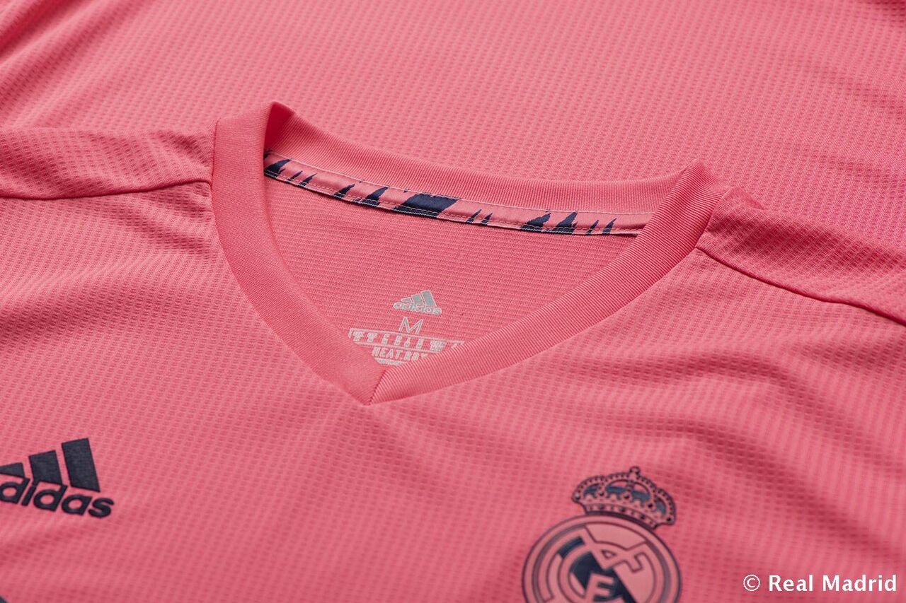 レアル マドリード 新ユニフォーム発表 アウェーはピンク色採用 全世界サッカー速報