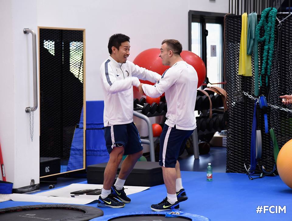 画像 ふざけ合うインテル長友佑都とシャキリがカワイイ Samurai Goal 画像 ふざけ合うインテル長友佑都とシャキリがカワイイ Samurai Goal