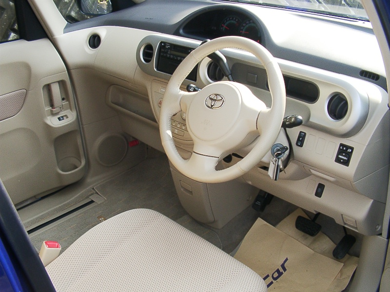 トヨタ・ボルテ入庫。在庫ではなくて予約注文分ですけど 