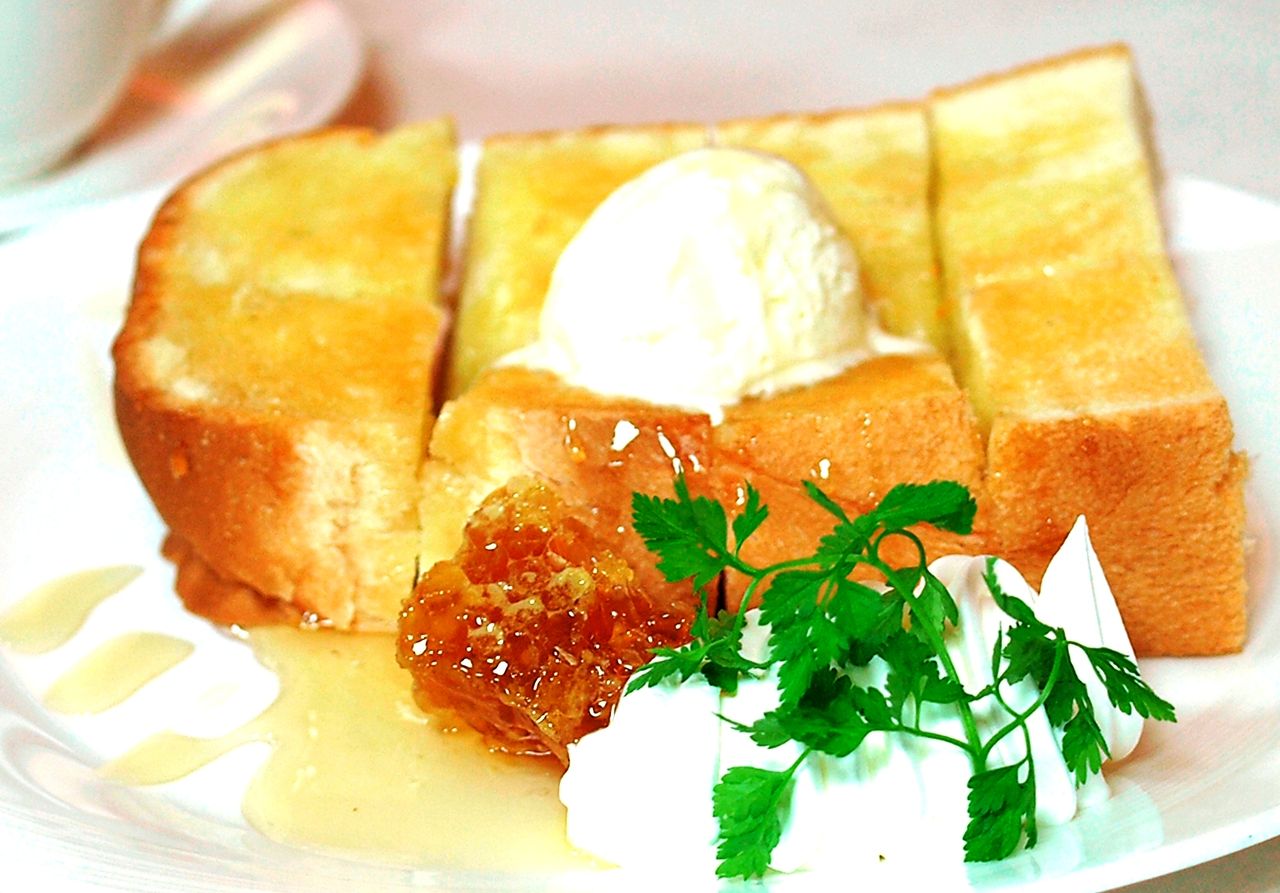 はちみつ 三番館 Cafe Sanbankan のブログ