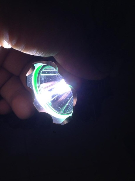 LEDﾗｲﾄUSB T6　02