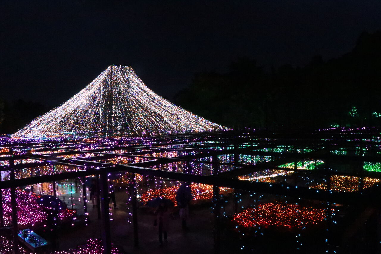 大根島 由志園イルミネーション 19 山陰と小庭 写真