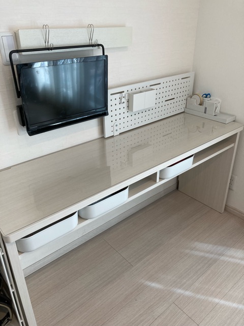 6143C72A-07FF-4B06-9CF3-78448D7314B2