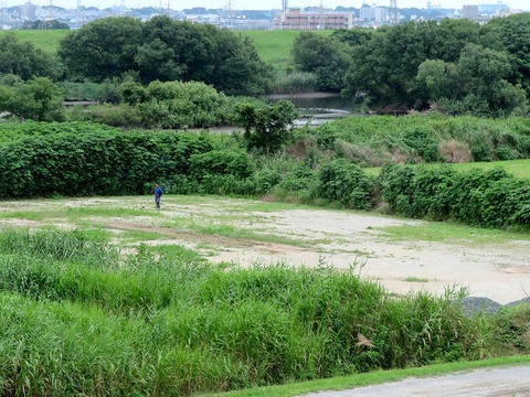 B地区駐車場草刈り