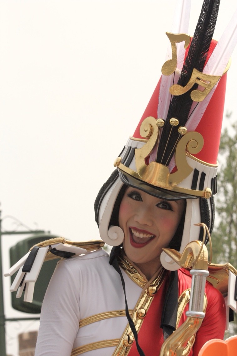 Tdl 14 ハピネス イズ ヒア 黄金 おねえさん編 1 白い仔猫と赤いりぼん