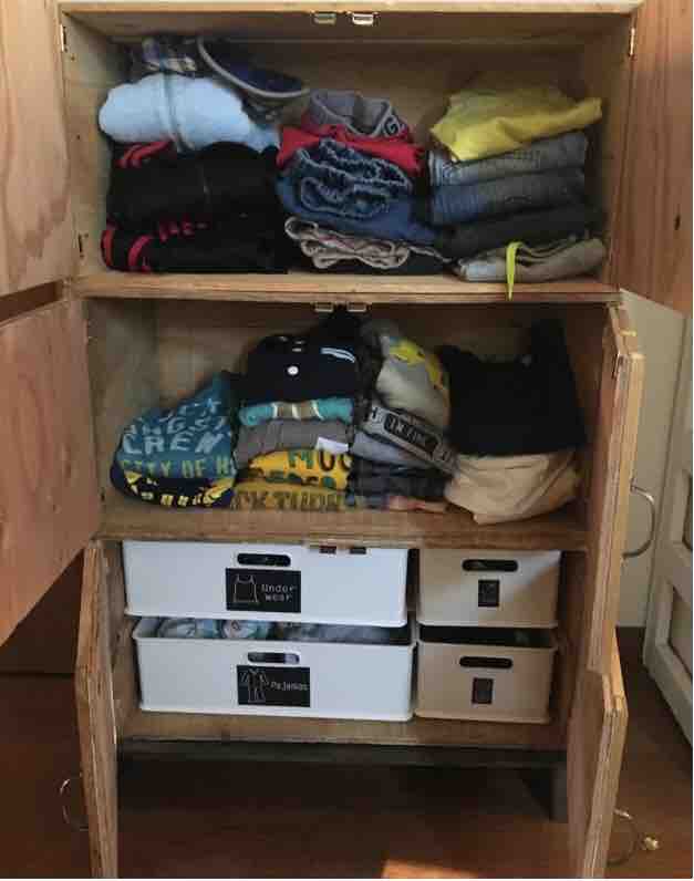 りんご箱で洋服収納をdiyしよう Sansankikiのマイホームdiy りんご箱で洋服収納をdiyしよう Sansankikiのマイホームdiy