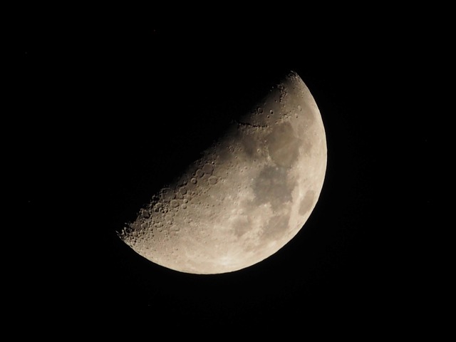 210420moon8.0