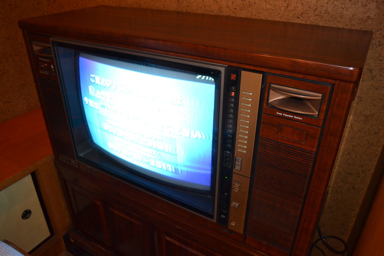 ボックス・テレビ。〈テレビ有料視聴装置〉【旅館などの有料テレビ】 とうとう終了 : 山水館だより
