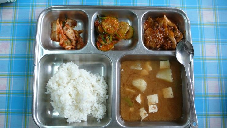韓国グルメ 高校の給食vs軍隊の食事 典型的な軍隊の食事です 韓国の反応 ウルトラソウル 韓国グルメ 高校の給食vs軍隊の食事 典型的な軍隊の食事です 韓国の反応 ウルトラソウル